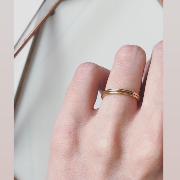 Two stackable gold rings - Picture 3 of 3